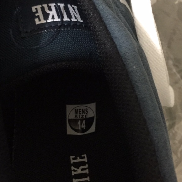 Men’s NIKE size 14 BNWOT - Picture 6 of 8